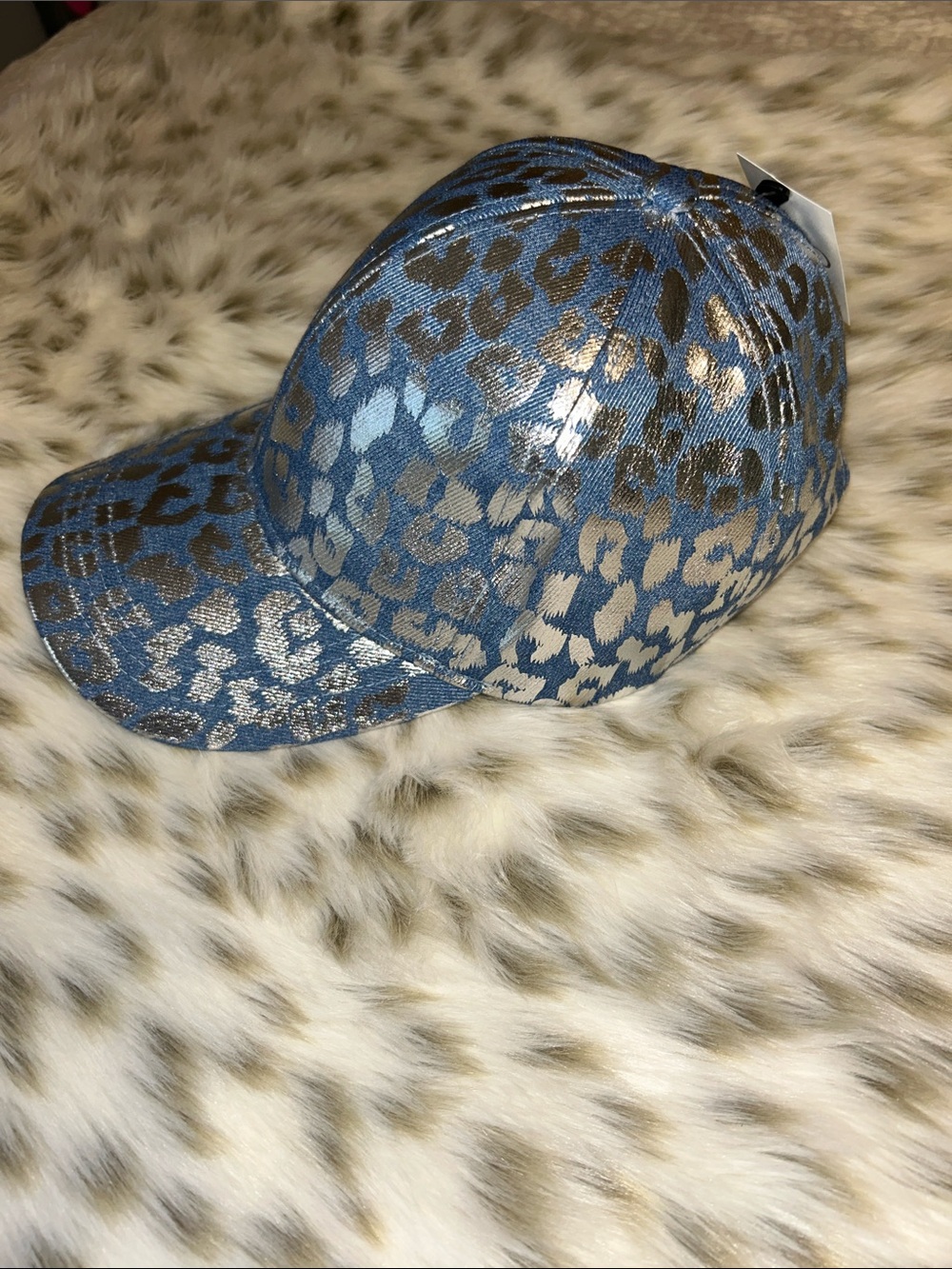 Metallic Leopard Hat - Picture 2 of 5